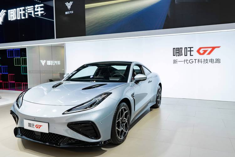 广州黄埔区耀环康企业管理咨询哪吒汽车在智能汽车领域的表现，领途汽车在新能源汽车市场中的影响力